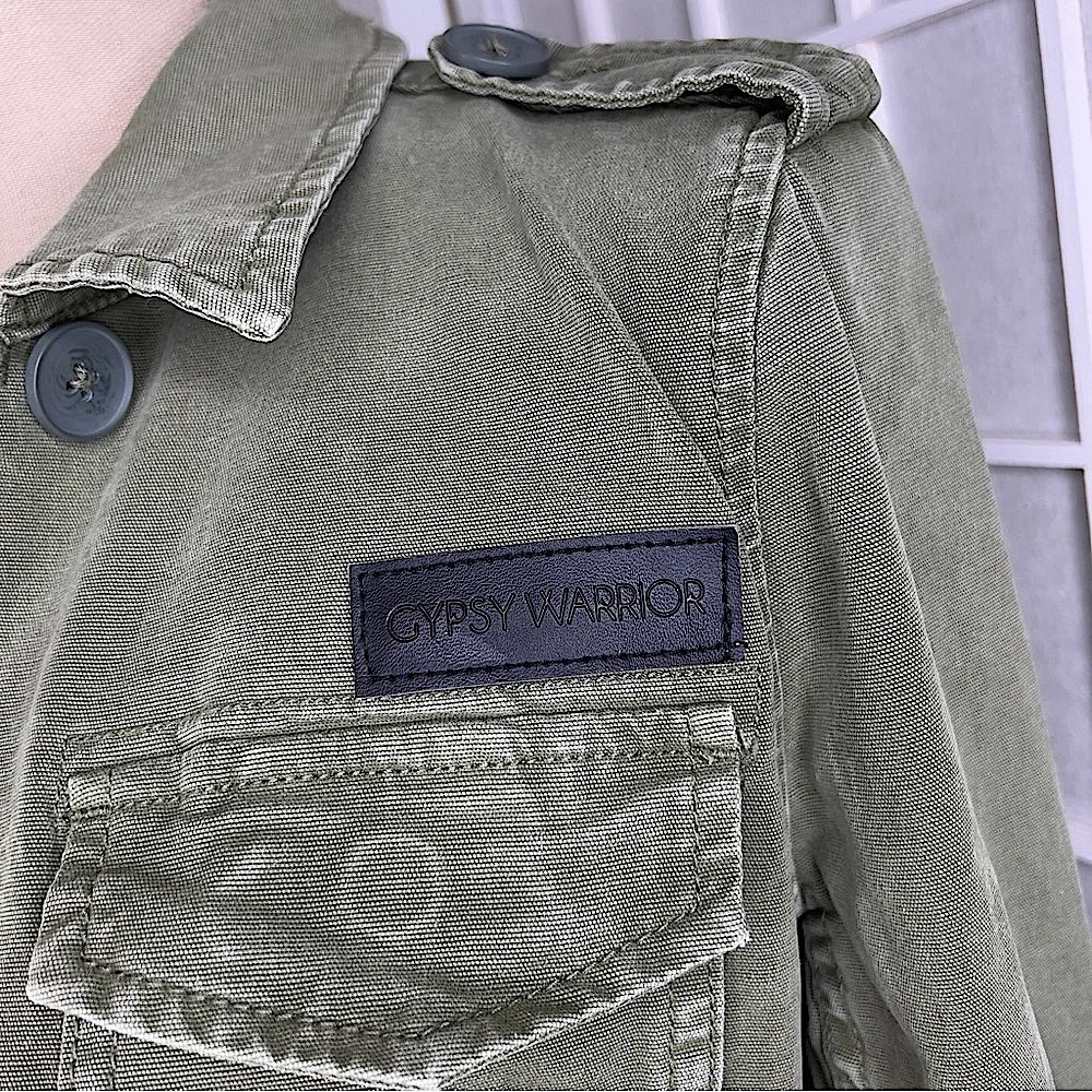 GYPSY WARRIOR Olive Green Utility Jacket – Heart & Daggers Graphic - Size Small